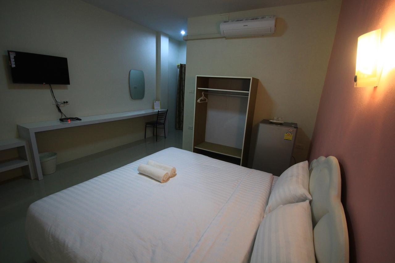 Orapan Place Lampang Esterno foto